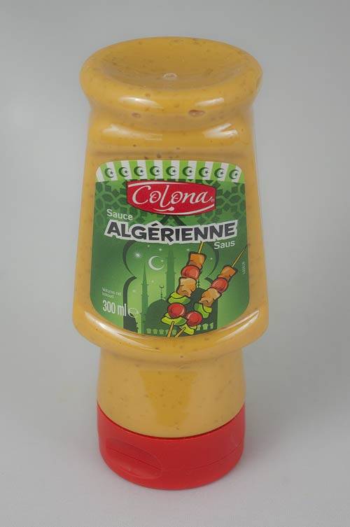 Stick Sauce Algérienne Colona Une sauce tomatée brun orange sucrée et  piquante émulsionnée, aux oignons fruités